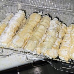 Das Dutch Haus Restaurant - Clothespin Cookies
