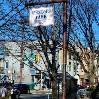 Riverview-Fisk Park - Signage (12/10/22). #RiverviewFiskPark #JerseyCity #NewJersey #Park - Parks Near Me - Jersey City, New Jersey