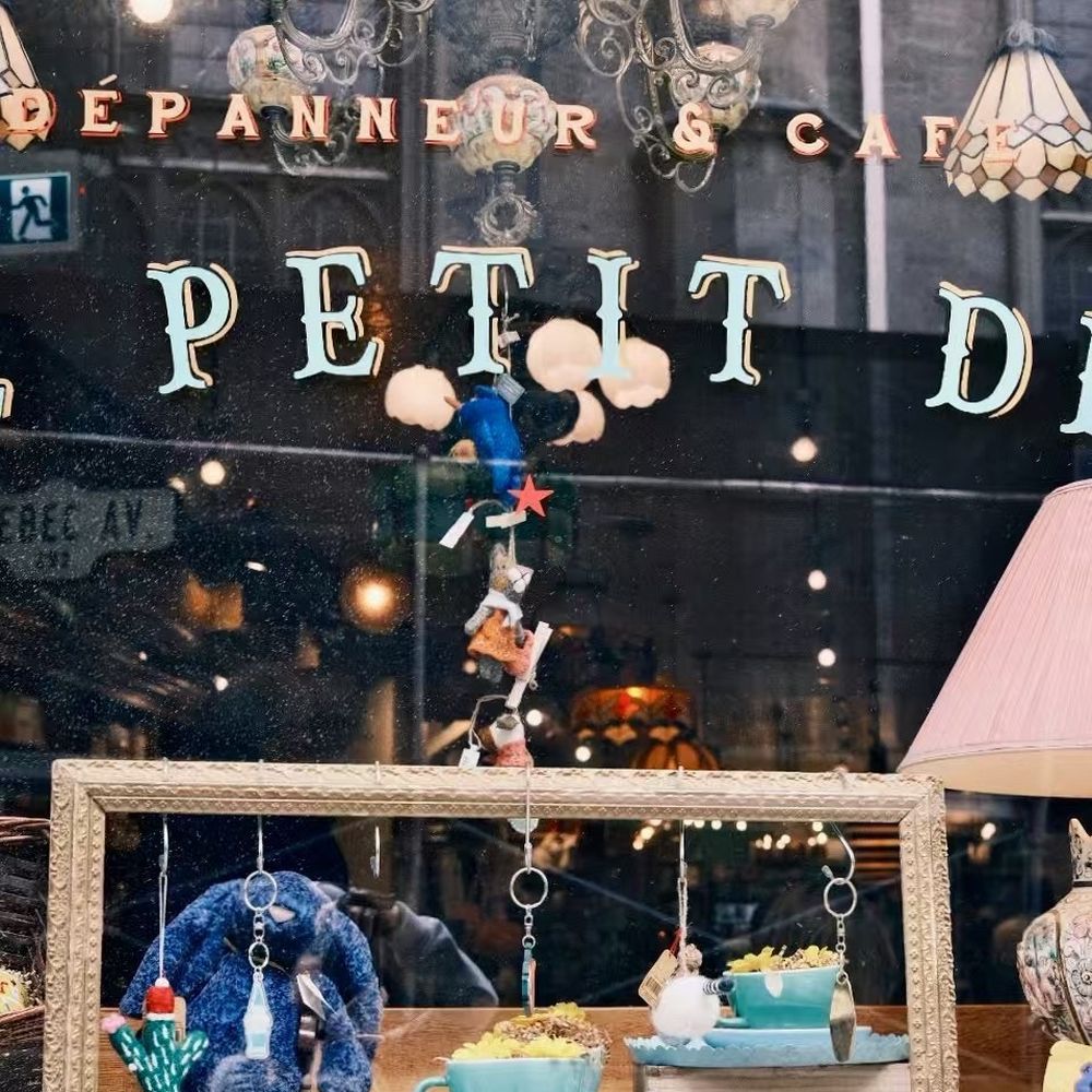 Le Petit Dep - Inside - Coffee & Tea Near Me - Montreal, Quebec