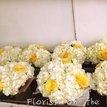 Florist on the Fifth - Florists Near Me - Richmond, British Columbia Florist on the Fifth - Florists Near Me - Richmond, British Columbia