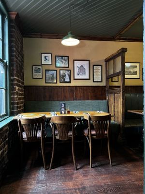 The Old Storehouse Bar and Restaurant by null