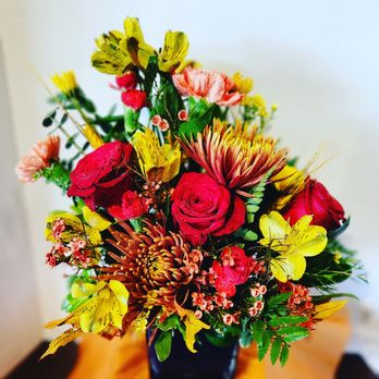 Trillium Florist - Autumn in my dreams - Florists Near Me - Pickering, Ontario Trillium Florist - Autumn in my dreams - Florists Near Me - Pickering, Ontario