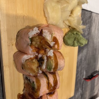 Hiro Asian Bistro - Pink Lady Roll - Asian Fusion Near Me - Plainsboro Township, New Jersey Hiro Asian Bistro - Pink Lady Roll - Asian Fusion Near Me - Plainsboro Township, New Jersey