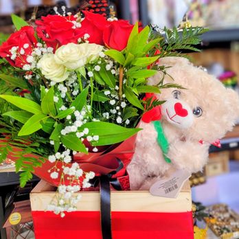 Onee's Floral Designs - Florists Near Me - Eureka, California Onee's Floral Designs - Florists Near Me - Eureka, California