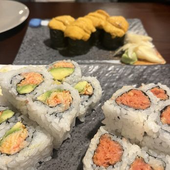 Fuji Sushi & Teppanyaki - Spicy tuna rolls and spicy California rolls - Sushi Bars Near Me - Aiea, Hawaii
