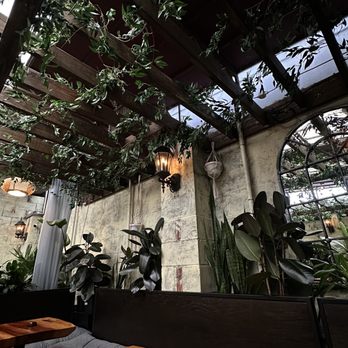 Mama Pho - Garden area - Vietnamese Near Me - Brooklyn, New York Mama Pho - Garden area - Vietnamese Near Me - Brooklyn, New York