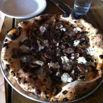 Gjelina - Mushroom, goat cheese & truffle oil pizza - New American Near Me - Venice, California Gjelina - Mushroom, goat cheese & truffle oil pizza - New American Near Me - Venice, California