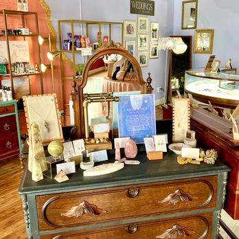 Sienna Moon - Zodiac Season Display - Spiritual Shop Near Me - Pewaukee, Wisconsin