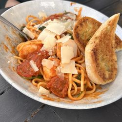 Davitts Bar Restaurant - Shrimp linguini