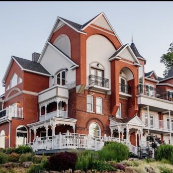 Niagara Grandview Manor - Hotels Near Me - Niagara Falls, Ontario Niagara Grandview Manor - Hotels Near Me - Niagara Falls, Ontario