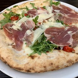 Scuderie Italia - Prosciutto & Arugula Neopolitan pizza, $16