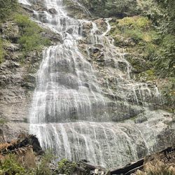 Bridal Veil Falls Provincial Park