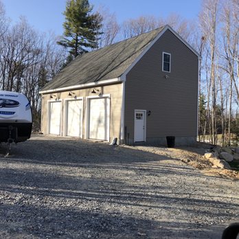R & J Builders and Contracting - 3 car garage - General Contractors Near Me - Hampstead, New Hampshire