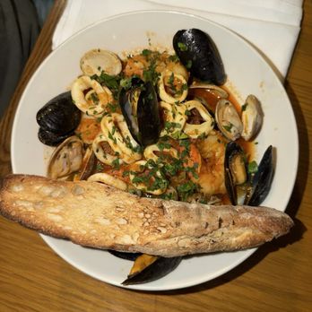 The Beacon - Capellini - Cocktail Bars Near Me - Jupiter, Florida