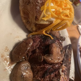 Texas Roadhouse - 6oz Sirloin with mushrooms and Baked potato - Steakhouses Near Me - Modesto, California Texas Roadhouse - 6oz Sirloin with mushrooms and Baked potato - Steakhouses Near Me - Modesto, California