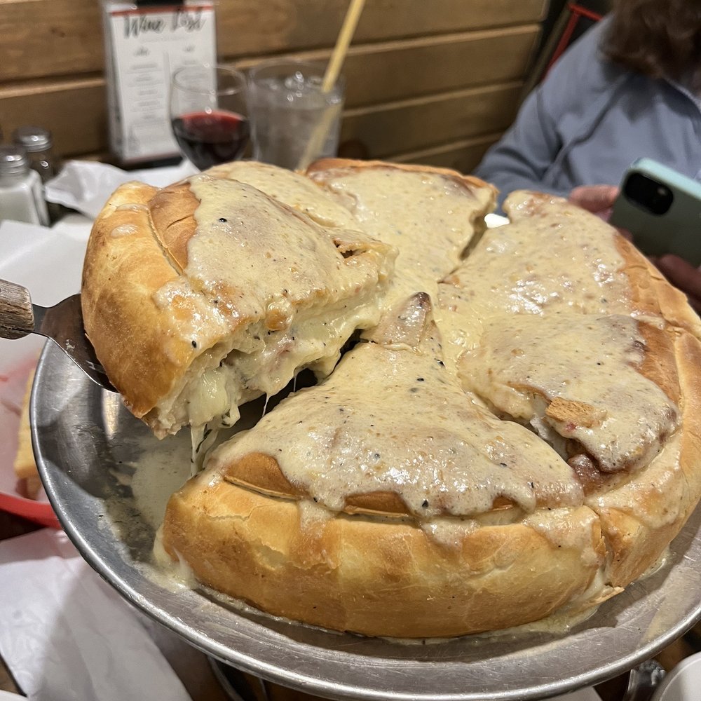 Capri di Nuovo - Chicken Alfredo (chicago style) - Italian Near Me - West Allis, Wisconsin Capri di Nuovo - Chicken Alfredo (chicago style) - Italian Near Me - West Allis, Wisconsin
