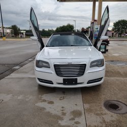 White Pearl Limo & Chauffeur