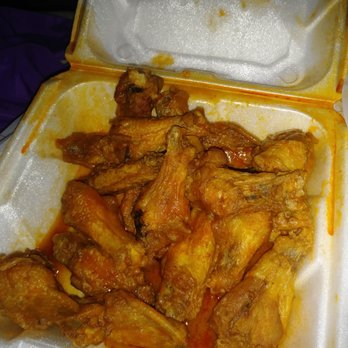 Chuck's Spring Street Cafe - chicken wings in a styrofoam container - Sandwiches Near Me - Princeton, New Jersey Chuck's Spring Street Cafe - chicken wings in a styrofoam container - Sandwiches Near Me - Princeton, New Jersey