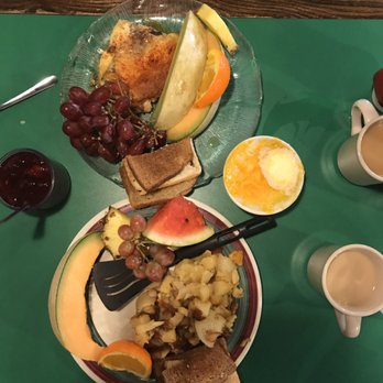 Frog Pond - Quiche share plate. - Breakfast & Brunch Near Me - North Redington Beach, Florida