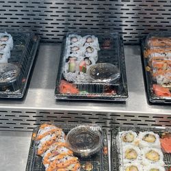 Vera Asian - Sushi rolls