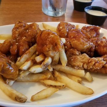 Bulldog Ale House - 10 Boneless Wings and Fries - Bars Near Me - Bolingbrook, Illinois Bulldog Ale House - 10 Boneless Wings and Fries - Bars Near Me - Bolingbrook, Illinois