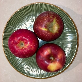 Weaver Street Market - How 'bout them apples? - Organic Stores Near Me - Raleigh, North Carolina