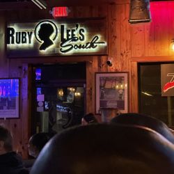 Ruby Lee's - Interior