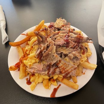 BBQ4LIFE - Fries had mac & cheese, pulled pork, & bbq sauce. - Barbeque Near Me - Boise, Idaho BBQ4LIFE - Fries had mac & cheese, pulled pork, & bbq sauce. - Barbeque Near Me - Boise, Idaho