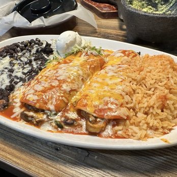 El Mezcalito - Veggie Enchiladas - Mexican Near Me - Rancho Cucamonga, California