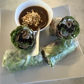 Saigon Bowl - Summer rolls with peanut sauce - Vietnamese Near Me - Scottsdale, Arizona Saigon Bowl - Summer rolls with peanut sauce - Vietnamese Near Me - Scottsdale, Arizona
