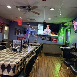 Ohio Inn - Back of bar