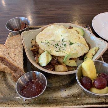First Watch - Farmhouse Skillet Hash Farmhouse - Breakfast & Brunch Near Me - Brandon, Florida First Watch - Farmhouse Skillet Hash Farmhouse - Breakfast & Brunch Near Me - Brandon, Florida