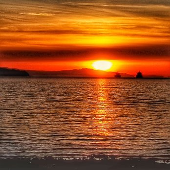 English Bay Beach Park - Parks Near Me - Vancouver, British Columbia English Bay Beach Park - Parks Near Me - Vancouver, British Columbia