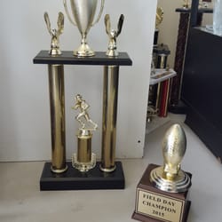 Hollywood Trophy Co - Lots of selection, wish I took more photos of the samples!