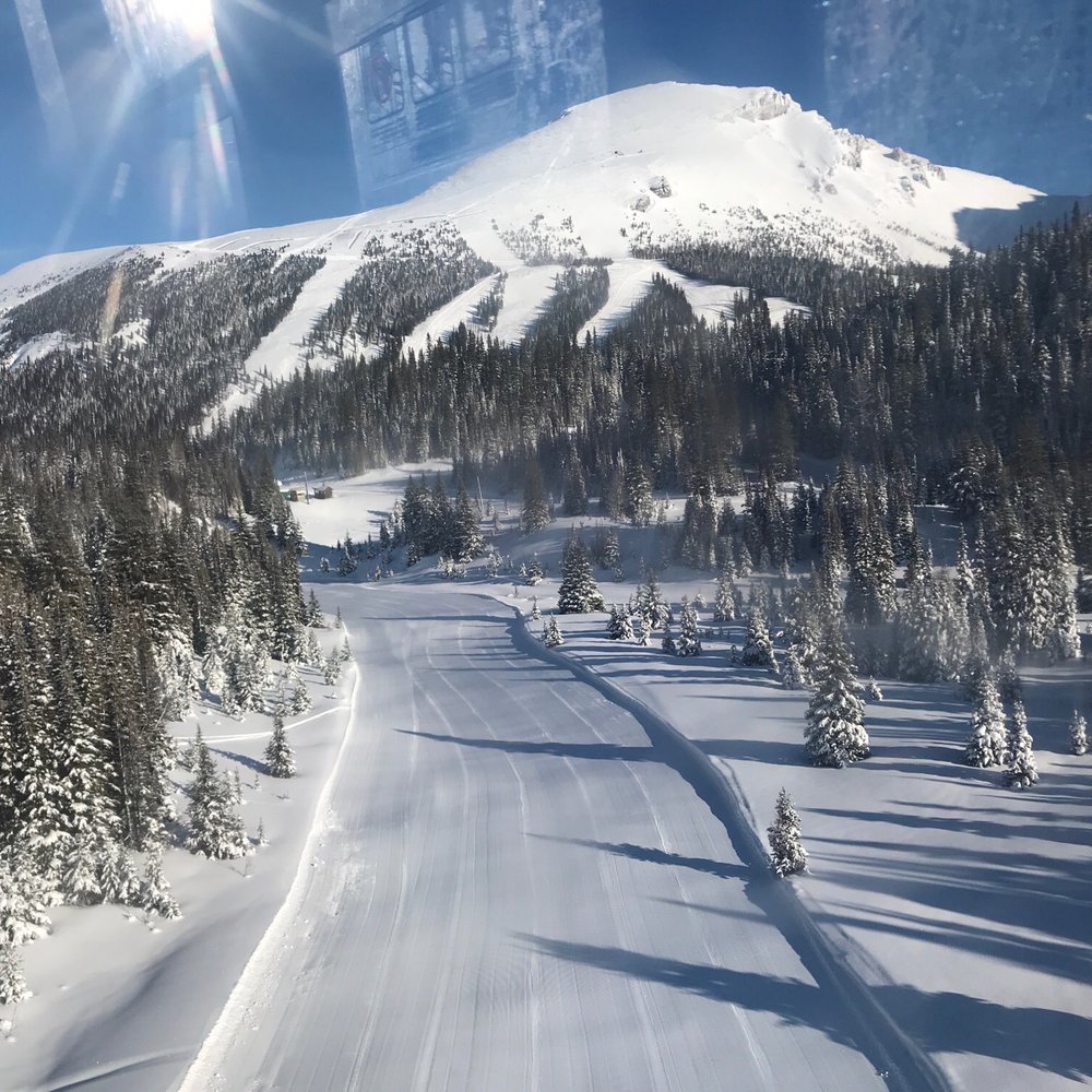 Sunshine Mountain Lodge - View from gondola. - Ski Resorts Near Me - Banff, Alberta Sunshine Mountain Lodge - View from gondola. - Ski Resorts Near Me - Banff, Alberta