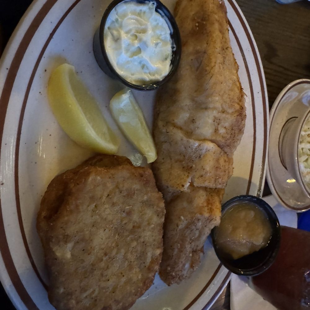 Mars Resort - Walleye with excellent potato pancakes - American Near Me - Lake Geneva, Wisconsin