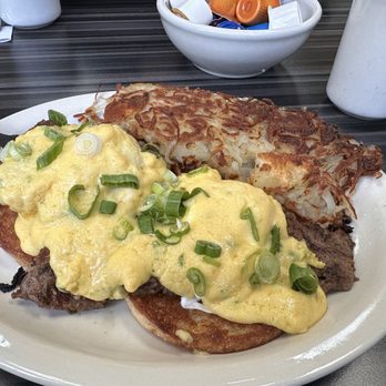The Nook Breakfast Spot - Marinated steak Benedict - Breakfast & Brunch Near Me - Lomita, California