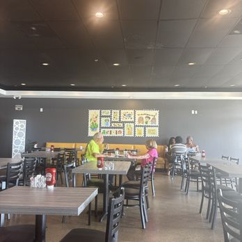 The Brunch Spot - Seating Area - Bars Near Me - Lawrenceville, Georgia
