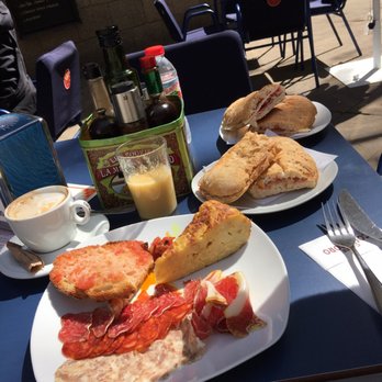 El Casal - Cafeteria Near Me - Barcelona, B