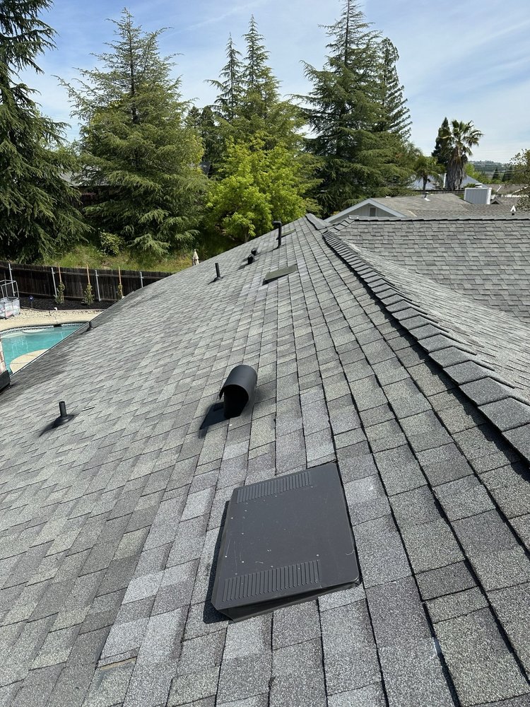 Slide of Bardo Ramirez Roofing