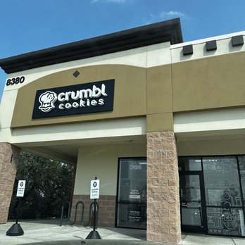 Crumbl - The Forum - Front Entrance - Bakeries Near Me - Selma, Texas