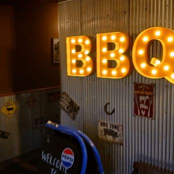 Noah's BBQ - More Decor - Barbeque Near Me - Braintree, Massachusetts Noah's BBQ - More Decor - Barbeque Near Me - Braintree, Massachusetts