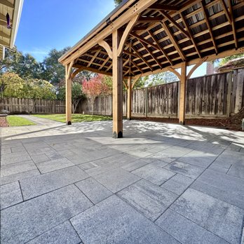 Flor Landscaping - Landscaping Near Me