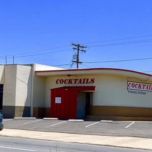 Silver Spigot Cocktail Lounge on Yelp