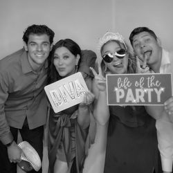 Cana Talent Services - Glam Booth