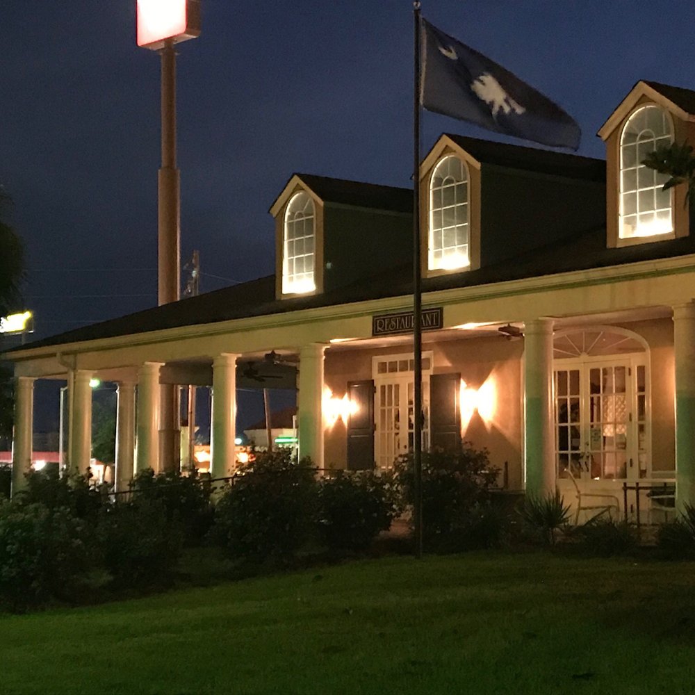 Best Western Plus Santee Inn - Exterior of restaurant next door - Hotels Near Me - Santee, South Carolina Best Western Plus Santee Inn - Exterior of restaurant next door - Hotels Near Me - Santee, South Carolina