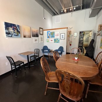 Hani Honey - Sitting area - Cafes Near Me - Stuart, Florida