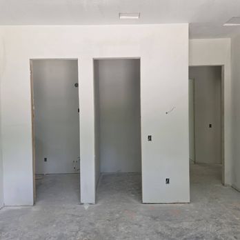 Level up epoxy and painting - Flooring Near Me Level up epoxy and painting - Flooring Near Me