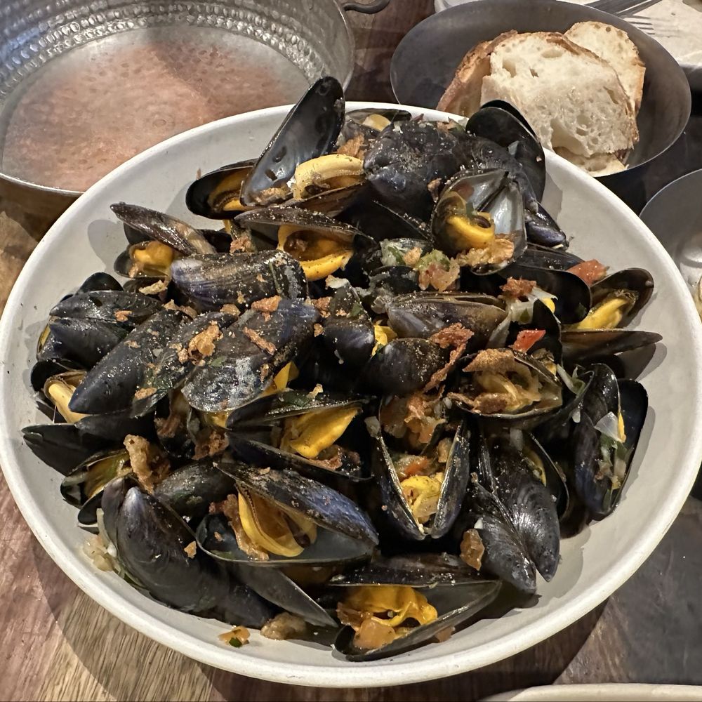 Oyster Club - Mussels - Seafood Near Me - Paris, 01