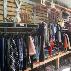 UGLY'S Closet
